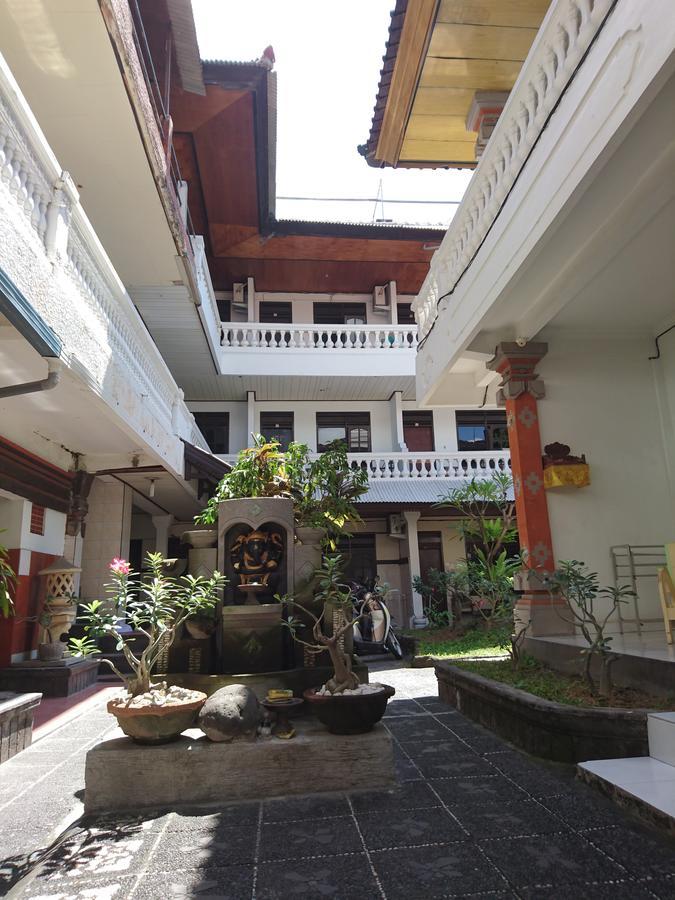 Bali Dwipa Hotel Kuta  Exterior photo